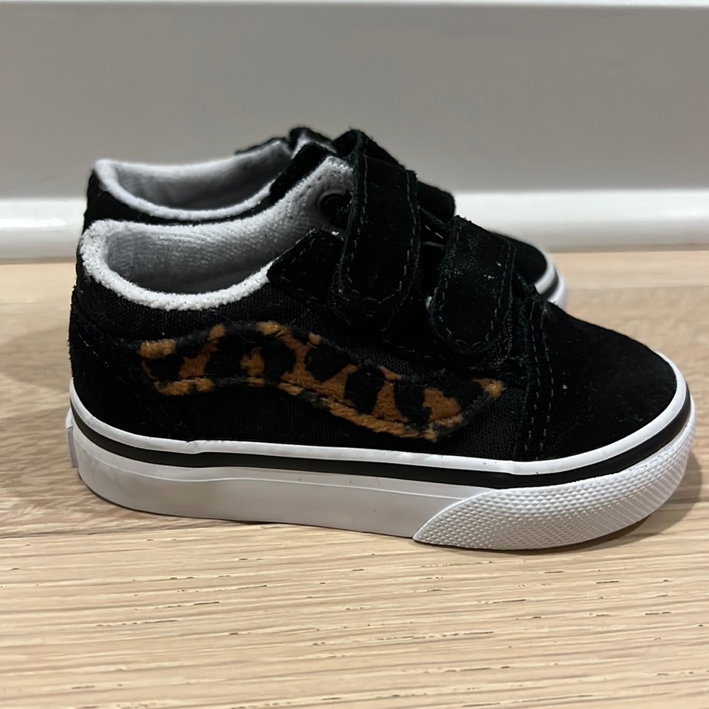 Black Old School Van with Cheetah Print